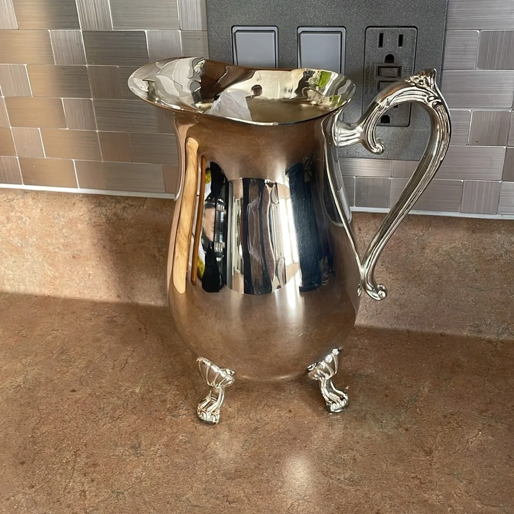 Water💧💧💧💧💧💧pitcher